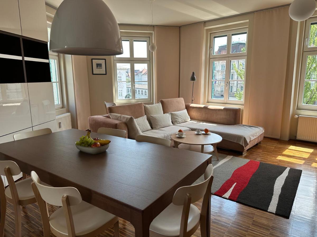 Ferienwohnung Triple Bridge Laibach Exterior foto